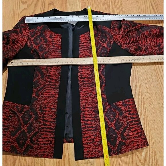 Kasper Blazer Women's Black Red Snake Print Pattern Long Sleeve Open Jacket Sz 8 - Picture 3 of 7